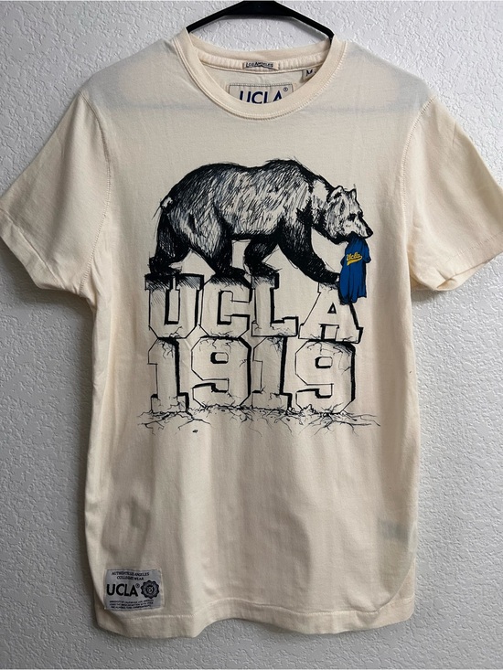 Ucla Other - UCLA UCLA Bruins 1919 Bear Graphic Shirt Cream Blue Black Size M